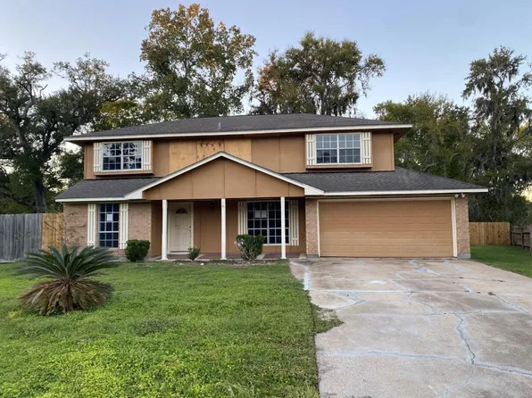 116 June Ct, Richwood, TX 77531