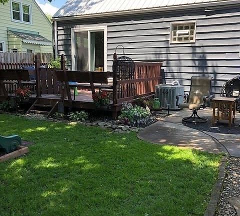 3rd image of 119 Maryon Dr