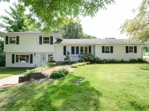 1651 Sioux Blvd, New Brighton, MN 55112