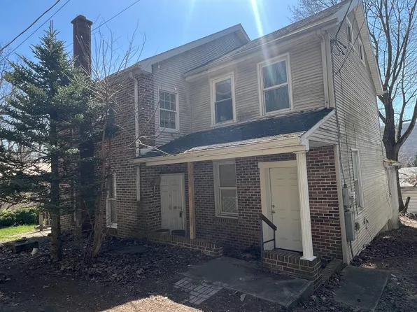 107 East St, Wiconisco, PA 17097