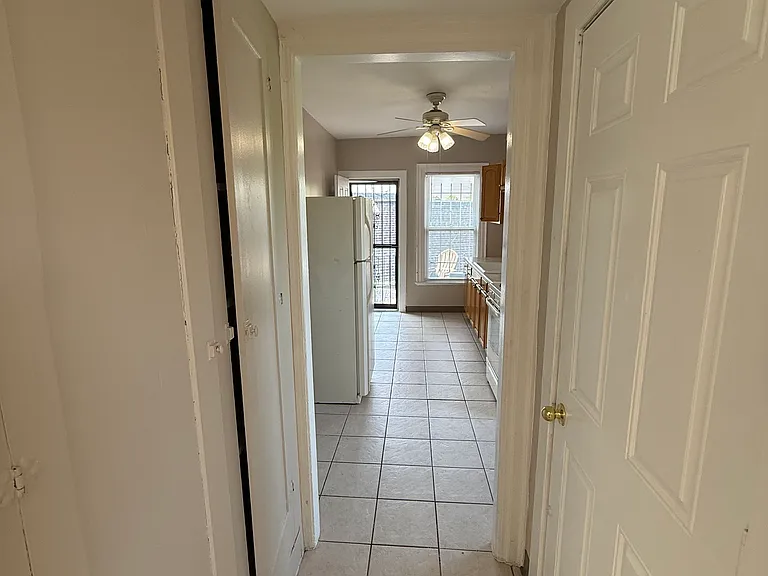 439 W Ferry St #6 — Photo 13