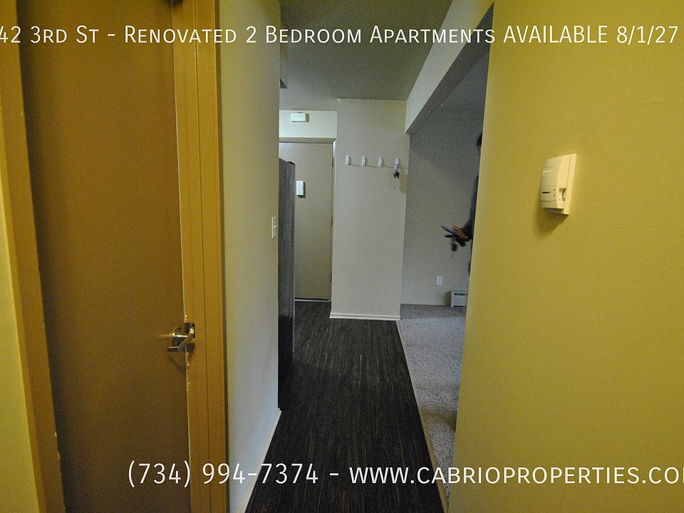 1st image of 442 3rd St