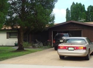 3014 Der Rd, Plant City, FL 33566