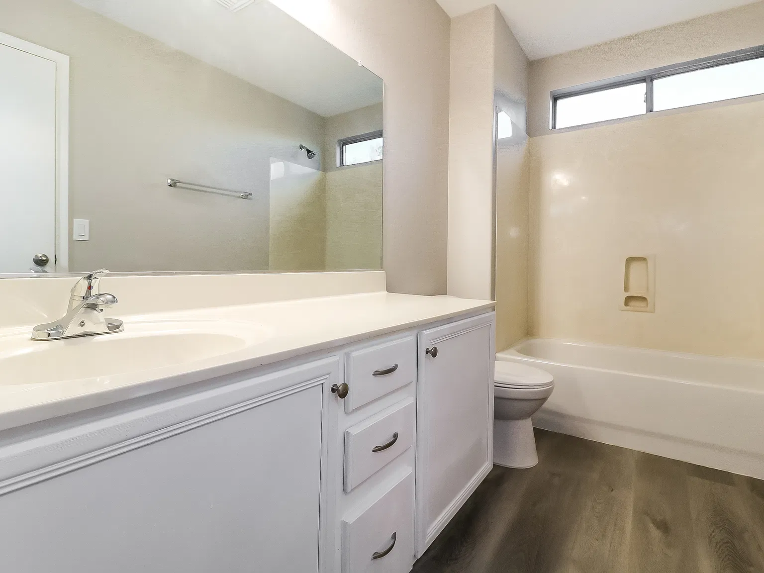 3 bed, 1495 sqft, $1,715 — Photo 4