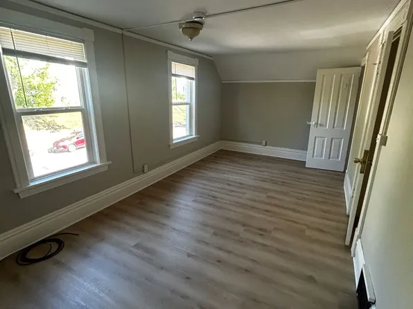 1206 E 3rd Street, 1206 E 3rd St APT B, Duluth, MN 55805