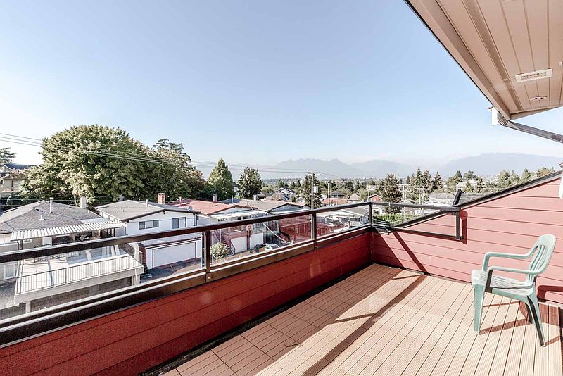 Vancouver Townhouse for rent - 3 Bedrooms — photo 11