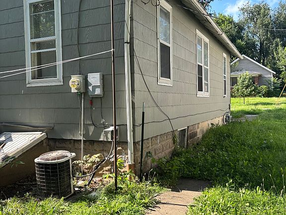2nd image of 437 W Pierce St