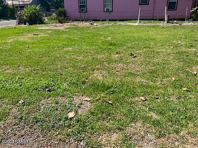 1st image of 401 Robertson St