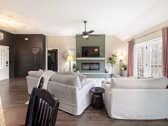 5th image of 7560 S Swift Rd