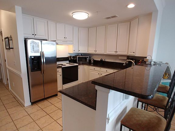 Fully outfitted kitchen for a wonderful beach vacation!