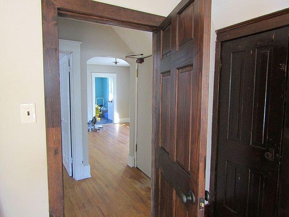 4th image of 1626 B St APT A