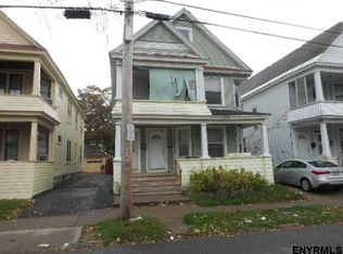 17 Hawk St, Schenectady, NY 12307