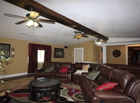 2nd image of 1007 Cole Dr