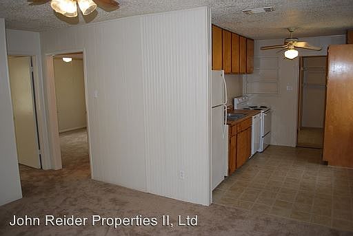 4th image of 717 W Avenue B