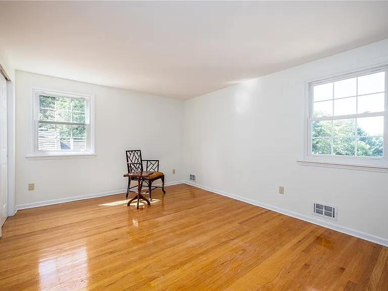 460 Stone Rd — Photo 30
