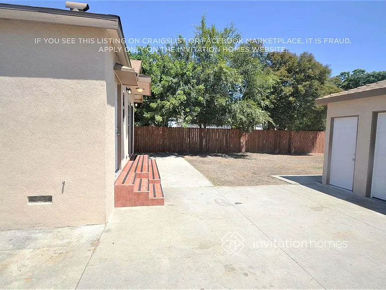 7108 Heliotrope Ave — Photo 9