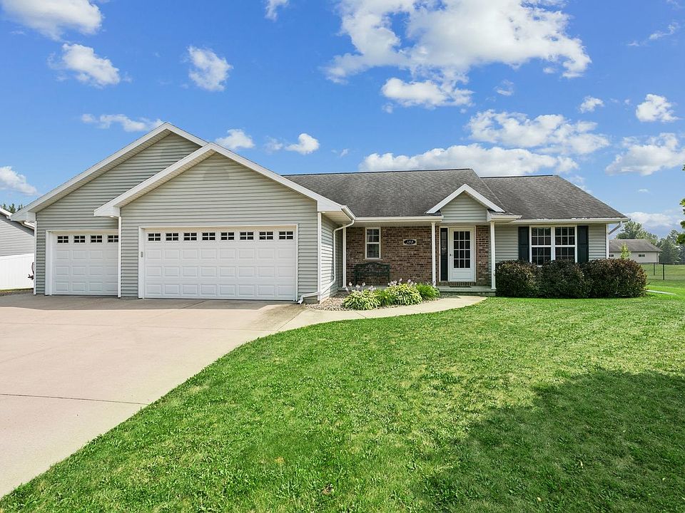 1st image of 388 Wooden Shoe Cir