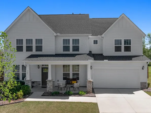 704 Lockhurst Dr, Simpsonville, SC 29681