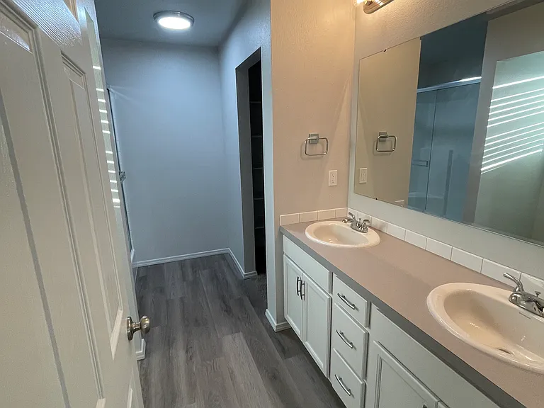 20333 Stockbridge Way — Photo 4