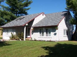 60 Penfield Ln, Sicklerville, NJ 08081