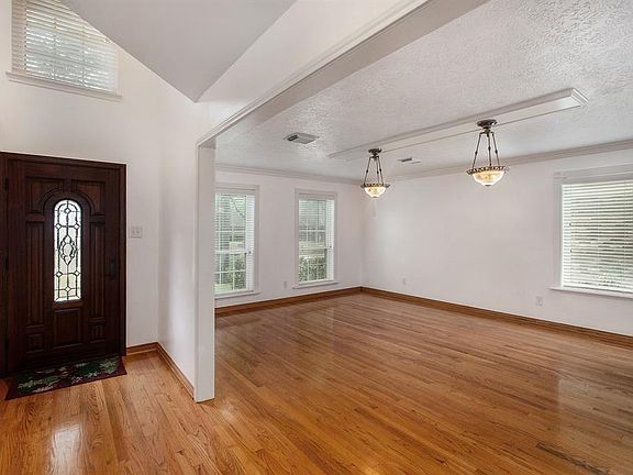 Front entry leading into formals.