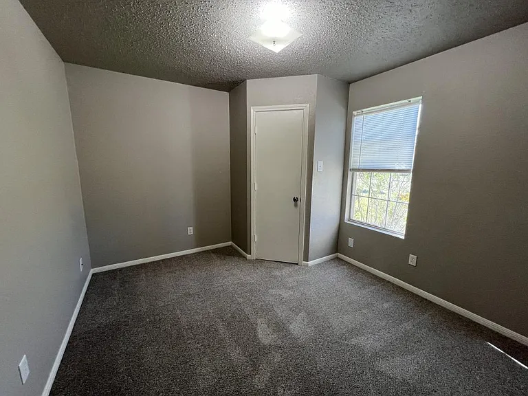 4115 Mustang Dr — Photo 13