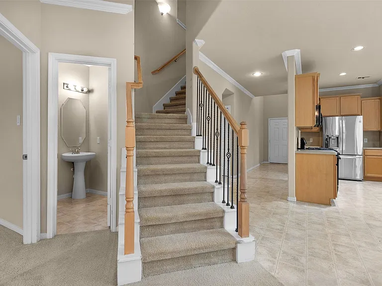 9419 Elliotts Ct — Photo 14