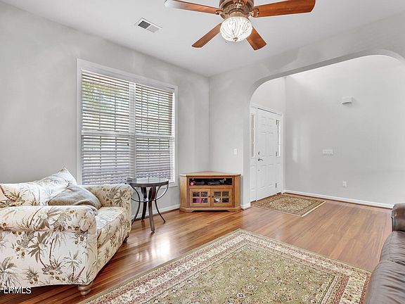 4th image of 163 Pinecrest Circle