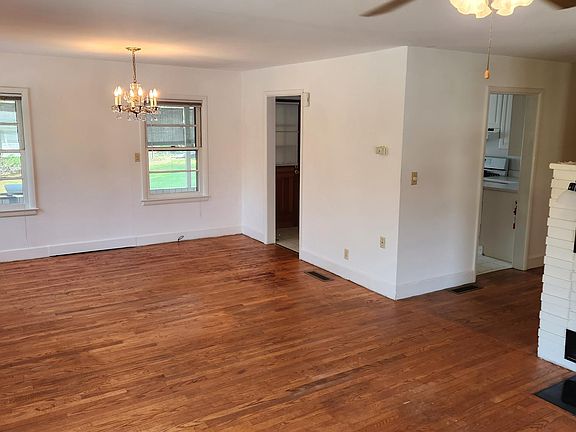 4th image of 2114 N Stoney View Ct