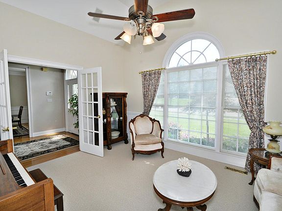 5th image of 12448 Amberset Dr