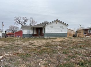 141 E Shadyside Ave, Wichita, KS 67216