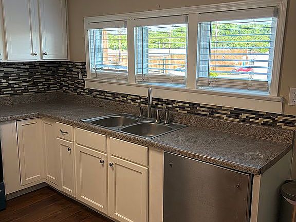 5th image of 3409 Saint Charles St