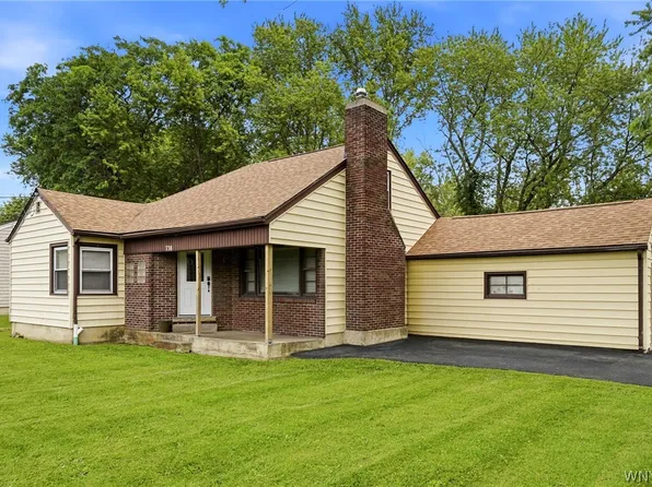 738 Upper Mountain Rd, Lewiston, NY 14092