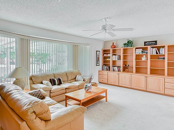 3rd image of 1282 Leisure World