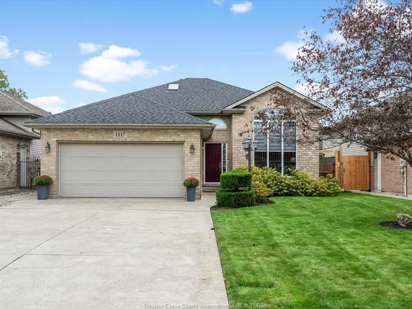1117 Monarch Meadows Dr, Windsor, ON N8L 0W5