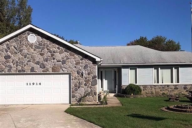 1st image of 11914 W 126th Ct