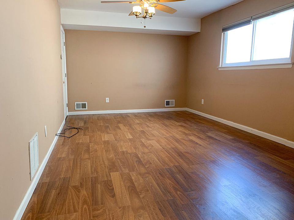 1st image of 50 Myrna Ln