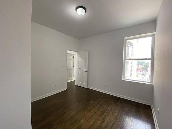 5th image of 1609 S Lawndale Ave #3S