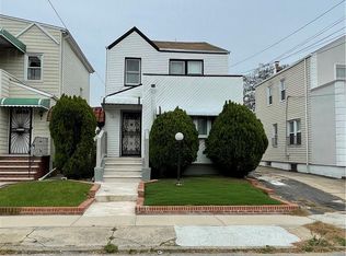 13727 232nd St, Springfield Gardens, NY 11413