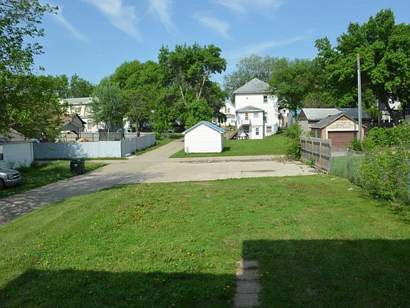 5th image of 715 Court St