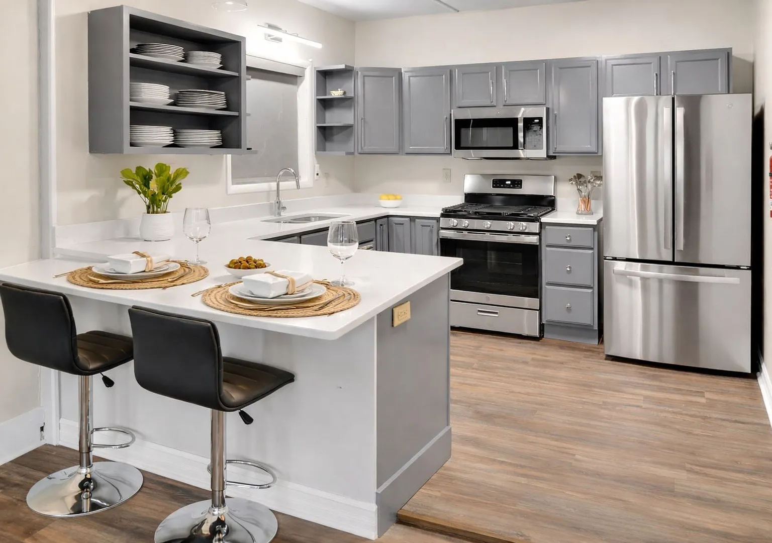 1005-1007 N Aurora St, LLC — Photo 1