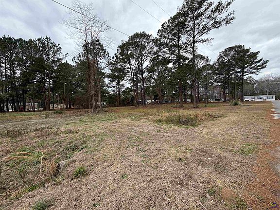 2nd image of 107 Persimmon Dr