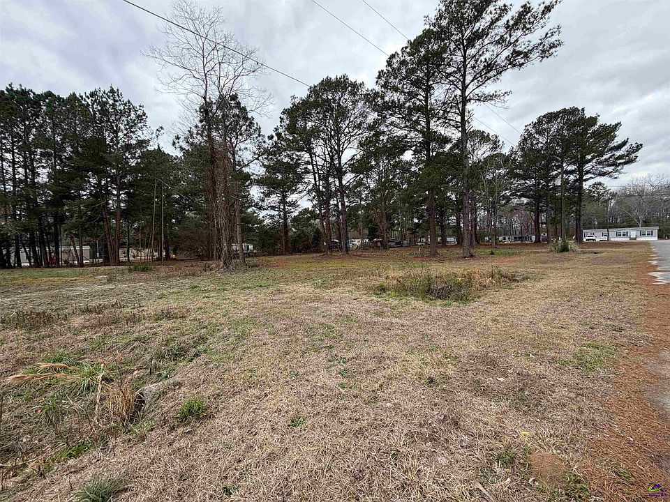 2nd image of 109 Persimmon Dr