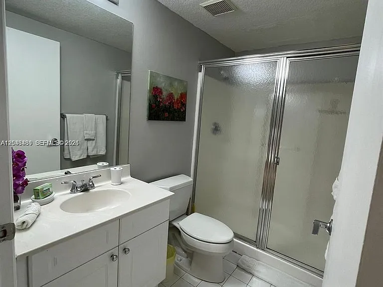 17050 N Bay Rd #407 — Photo 14