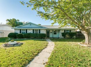 902 Milky Way, Garland, TX 75040