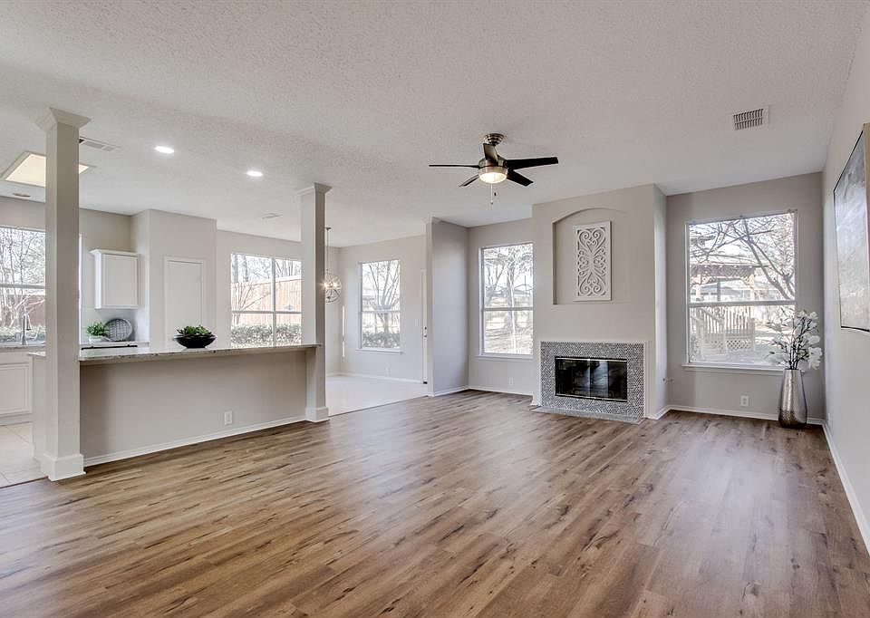 1st image of 311 Double Oak Ln