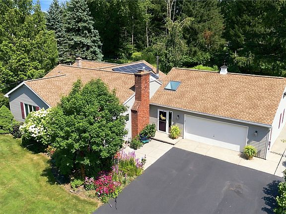 3rd image of 598 Van Alstyne Rd