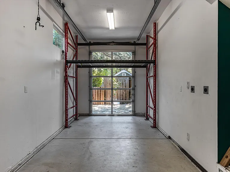 59 Mulberry Ln — Photo 25