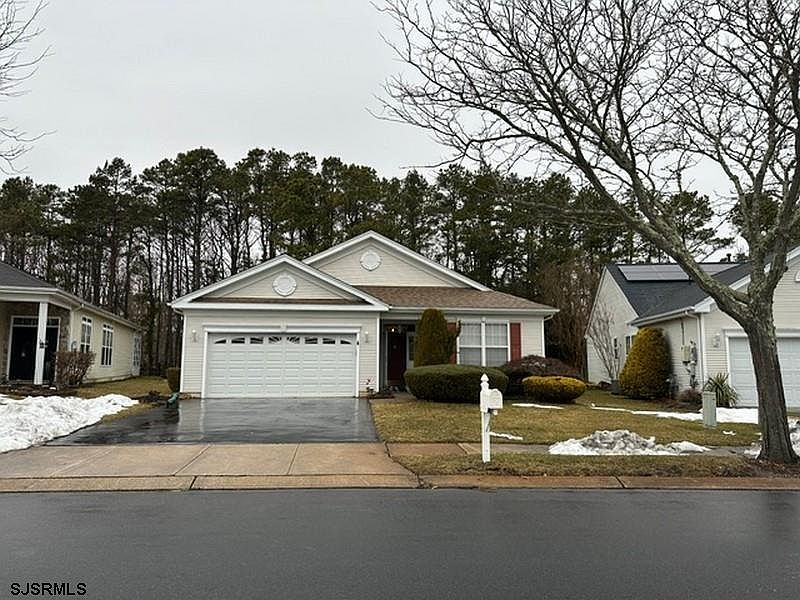 1st image of 521 Weston Dr