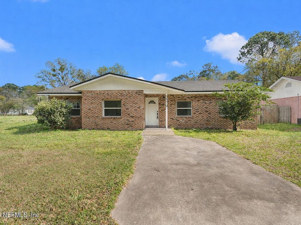 1st image of 5570 REDPOLL Avenue